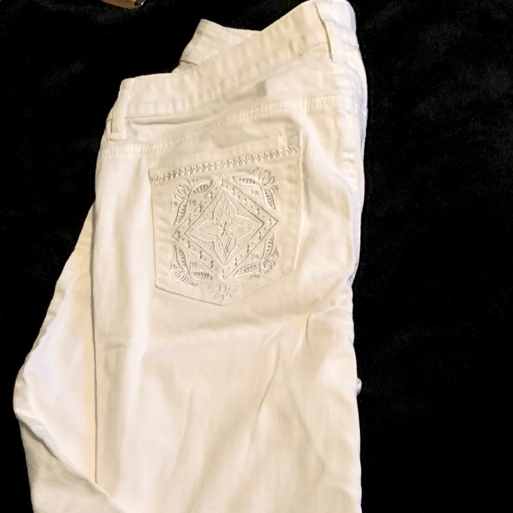 worn once still look brand new no stains